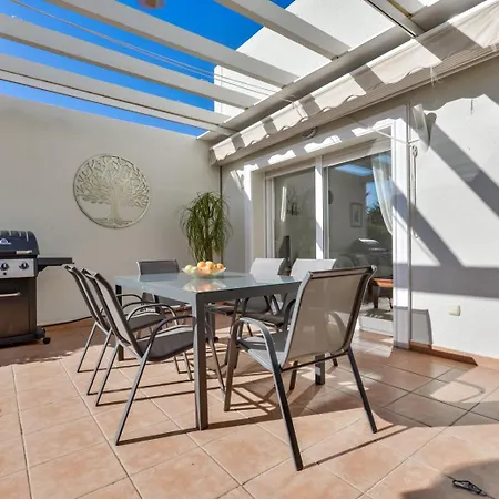 Дом отдыха Guzman - Margaret Кальпе