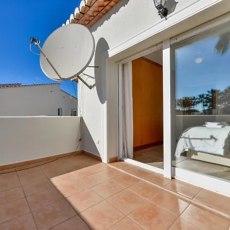 Guzman - Margaret Tatil Evi *