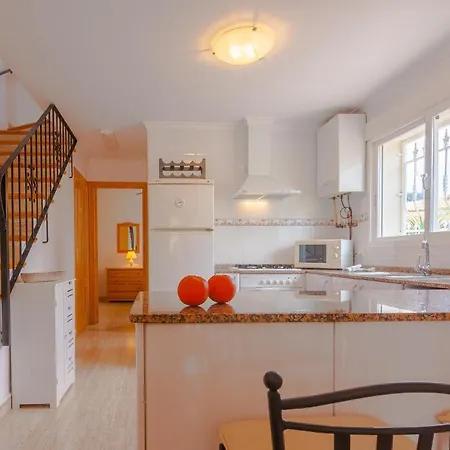 Guzman - Margaret Feriehus